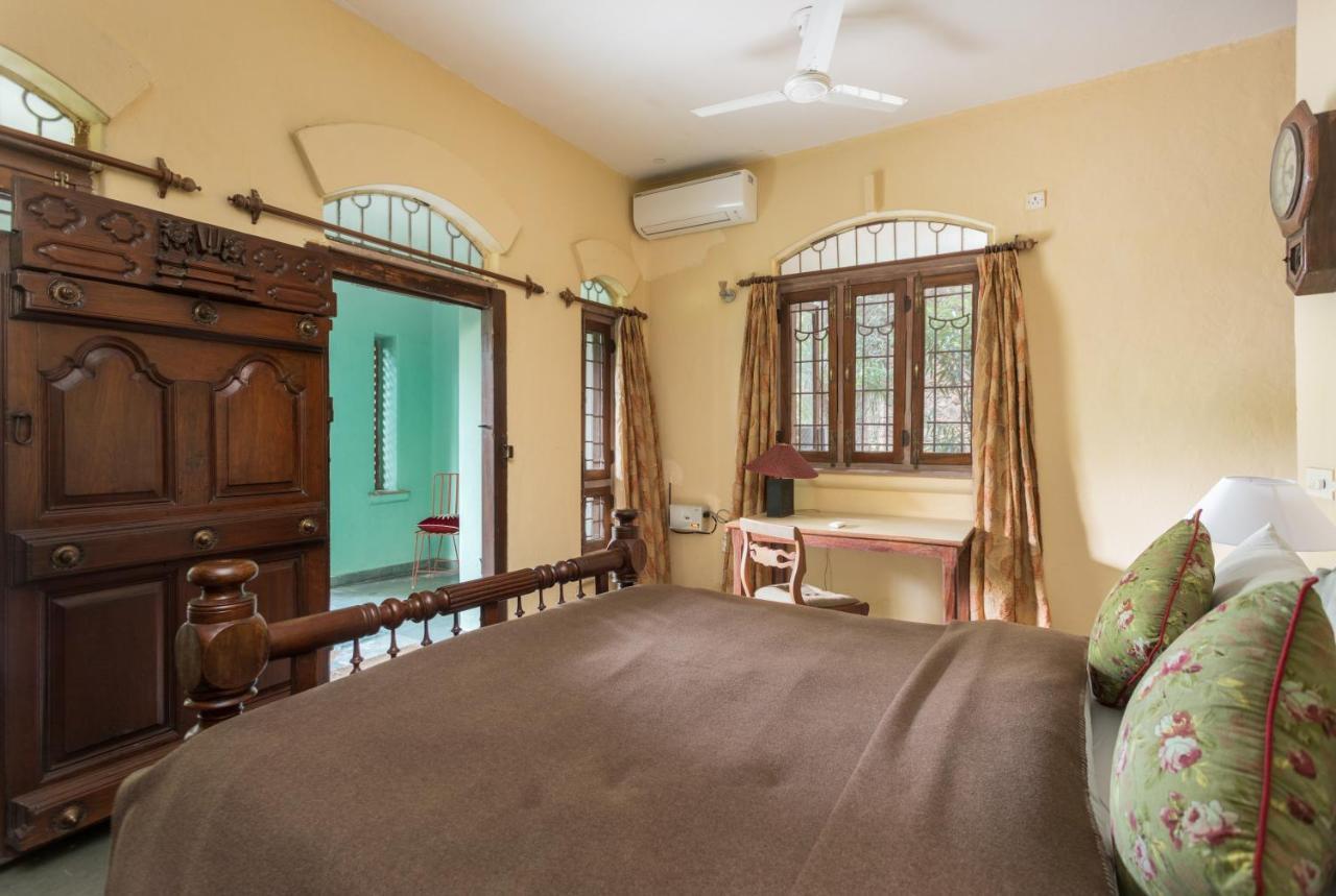 Hostie Chinar Haveli - Heritage Home With Pool, グルガウン エクステリア 写真