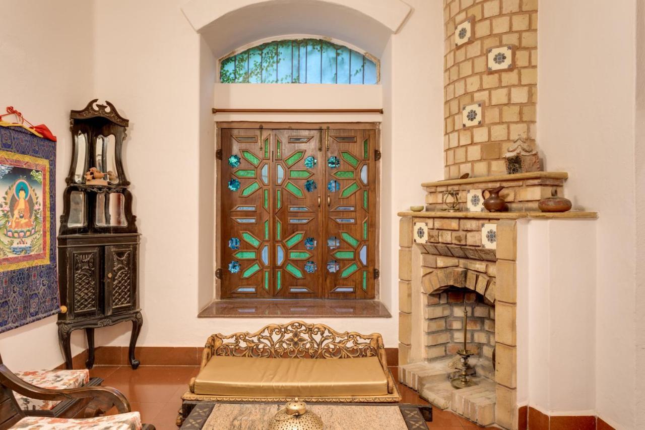 Hostie Chinar Haveli - Heritage Home With Pool, グルガウン エクステリア 写真