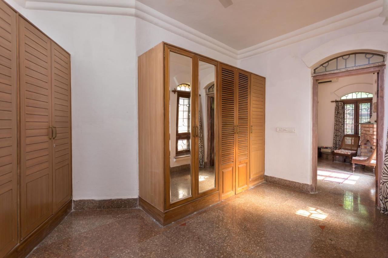 Hostie Chinar Haveli - Heritage Home With Pool, グルガウン エクステリア 写真