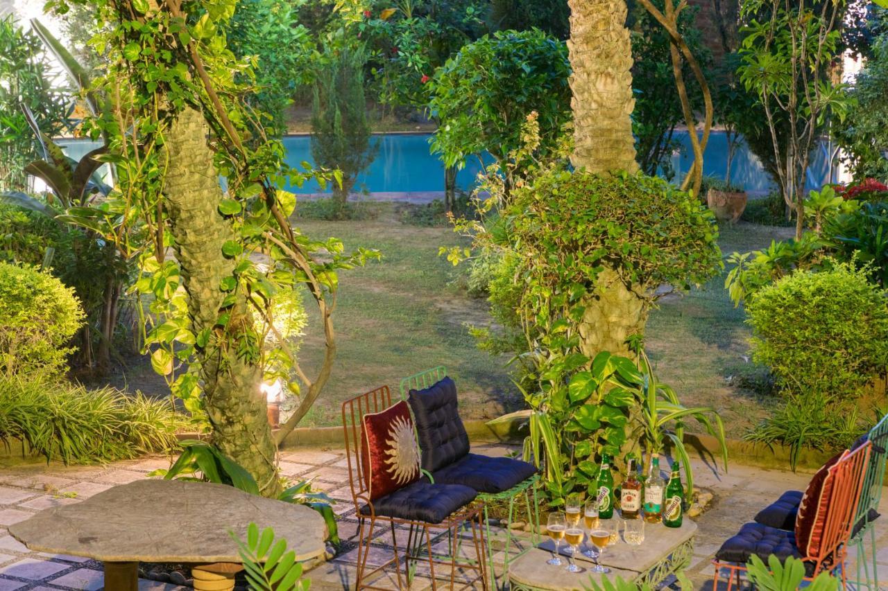 Hostie Chinar Haveli - Heritage Home With Pool, グルガウン エクステリア 写真